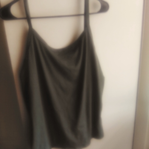 Tops - Three Tanks